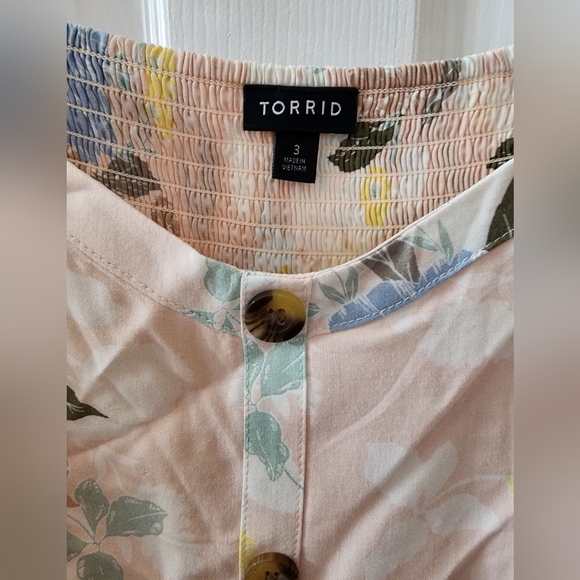 Torrid Light Pink Floral Challis Button Hi-Lo Dress - Picture 2 of 2